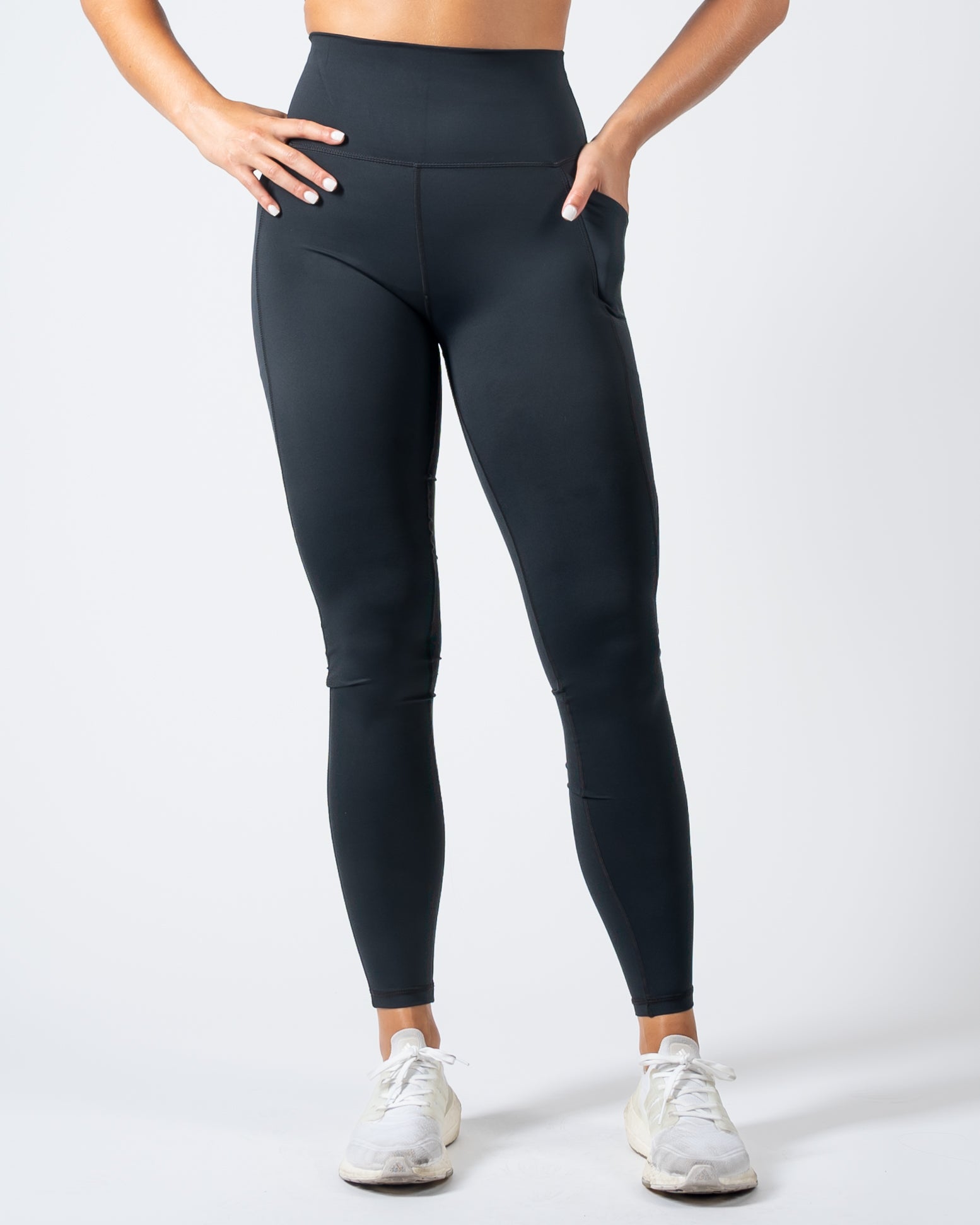 lululemon athletica, Pants & Jumpsuits, Lululemon Cropped Black Leggings  Size With Side Pockets