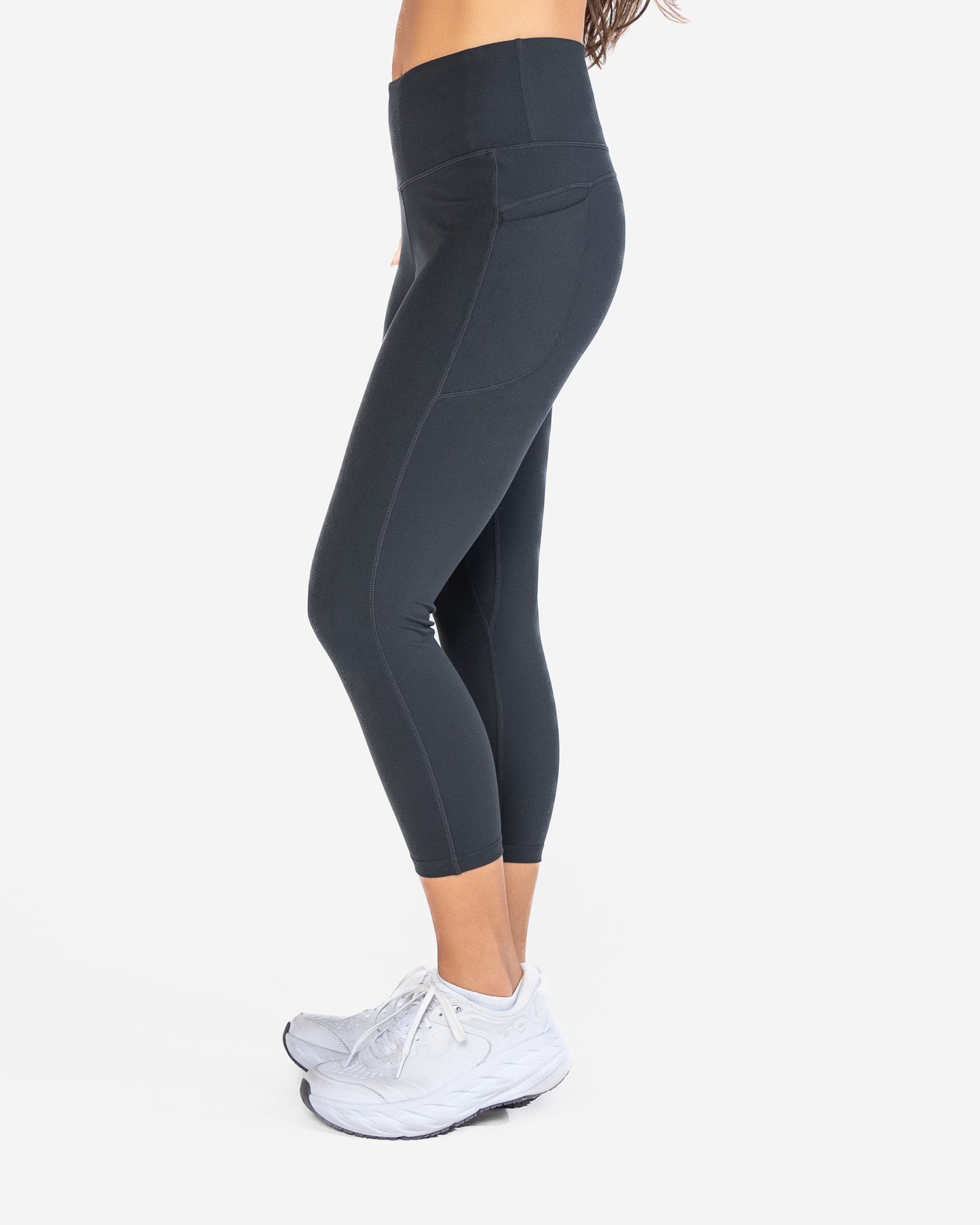 Skin Vinyasa Capri (22 in.) - Black