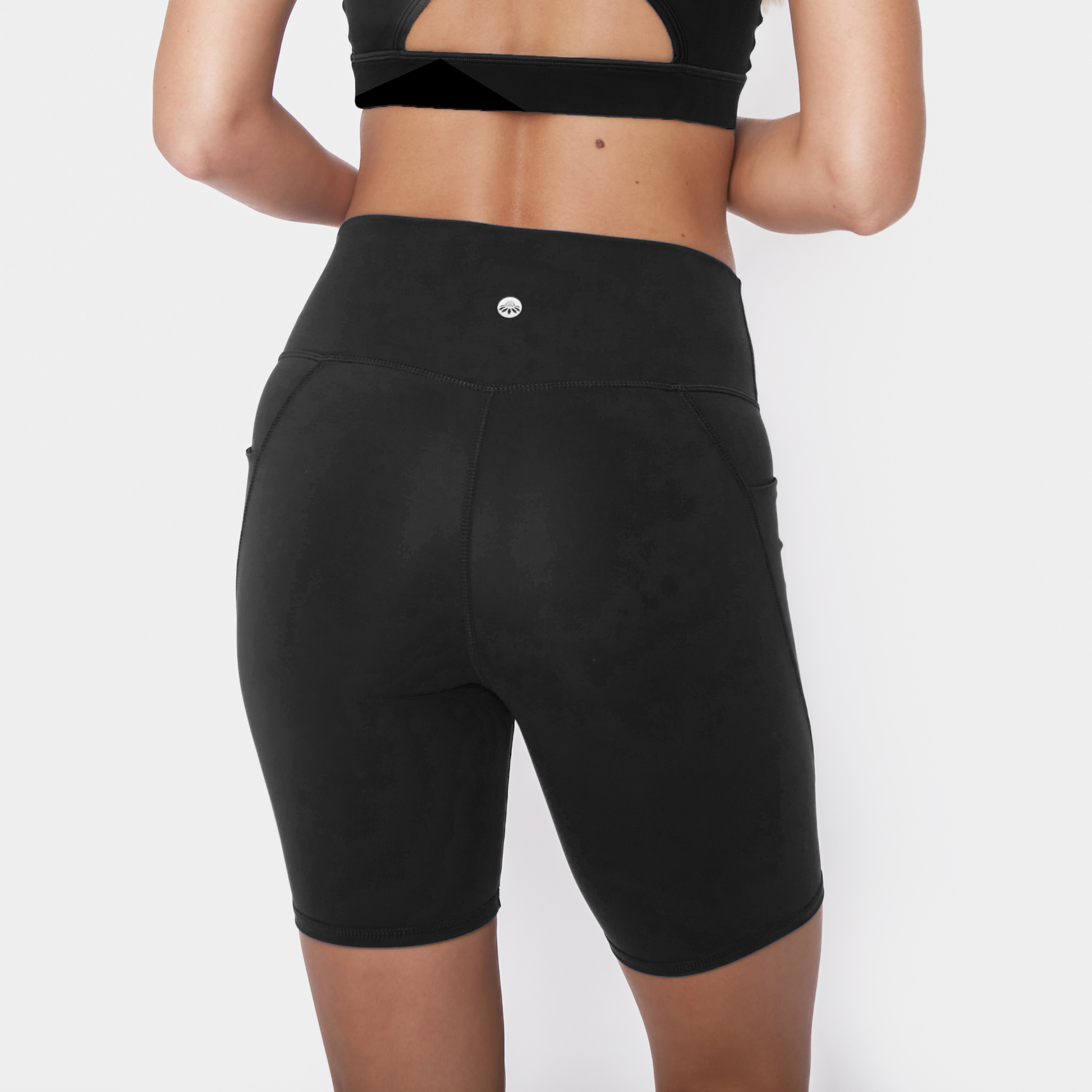 Skin Maternity Biker Shorts (8 in. inseam) - Black – Senita Athletics