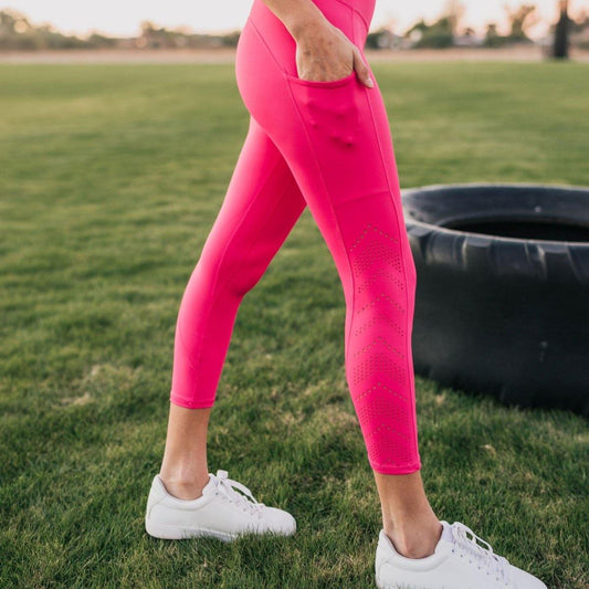 I cant get enough pink 🌸 These leggings are from @Senita Athletics. U