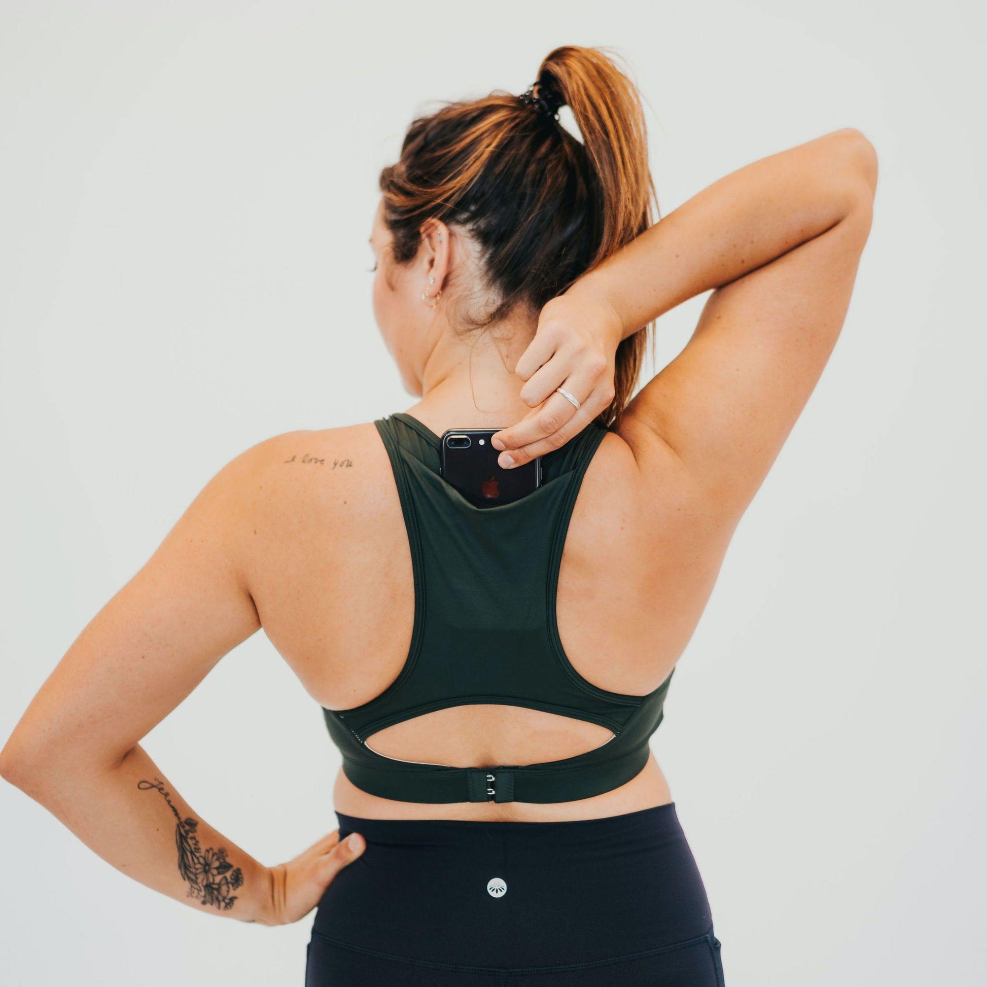Halter neck sports bra - Black – Flo Fitness Store LTD.